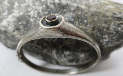 Vintage Perli 925 er Silber Design Armreif mit Granat 925 PE – Modernist