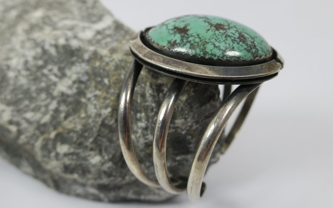 Vintage Armreif / Armspange 925 Sterling „F“ Silber Zuni / Navajo Indianerschmuck – Türkis Cabochon