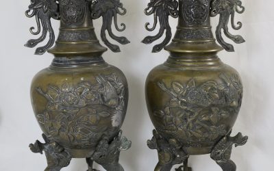 Paar Bronze Relief Henkel Vasen / Vase – China 19. Jh. – Phönix / Vögel / Baum / Strauch
