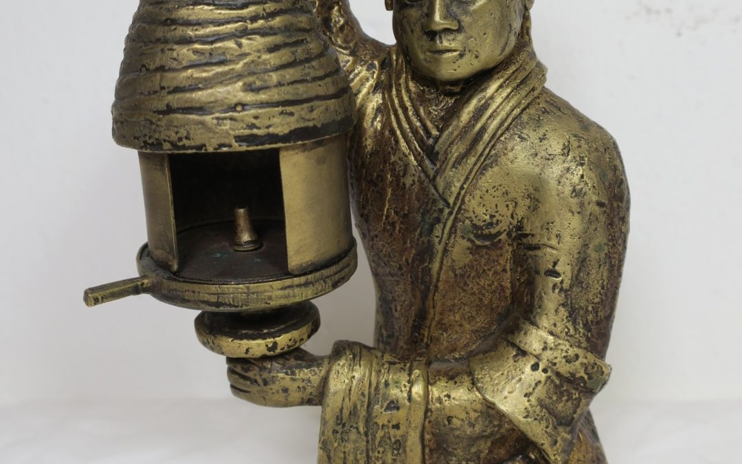 Mädchen mit der Öllampe – Figur / Skulptur Bronze vergoldet 346/998 Replikat nach Han-Dynastie
