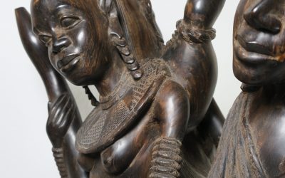 Afrika Ebenholz Skulptur zwei Krieger & Frau vom Stamm der Massai