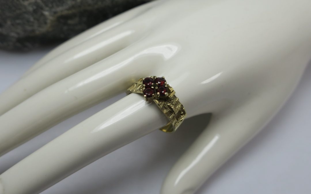 Vintage Granat Ring / Damenring 333 / 8k Gold