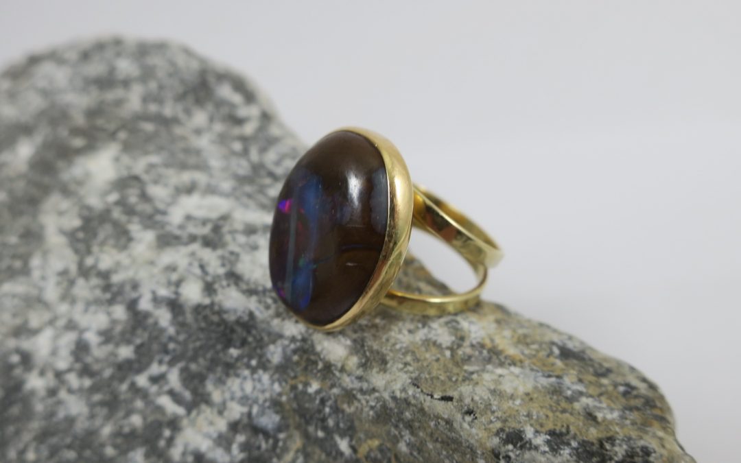 Vintage Opal Ring / Damenring 750 / 18K Gold , RG 57 / 11,6 Gramm