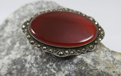 Vintage Brosche 935 er Silber mit Karneol & Markasiten