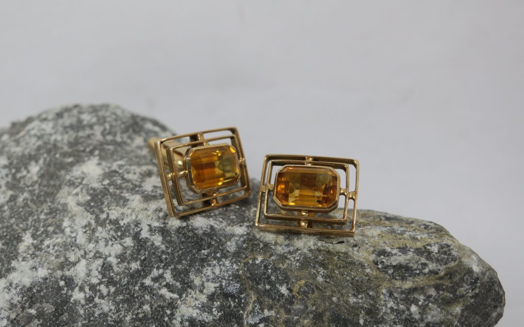 Vintage Paar Manschettenknöpfe 750 / 18K Gold mit Goldtopas – Handarbeit