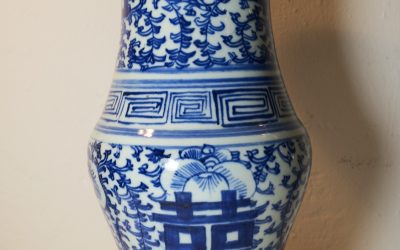 China Porzellan Hu Vase – Shou Doppeltes Glück – Guangxu 19. Jh. Rankenwerk