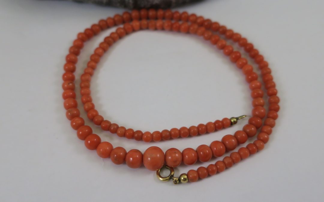 Vintage alte Korallenkette 22,3 Gramm Halskette / Kette Koralle Kugel Form