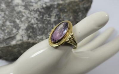 Vintage ovaler Ring / Damenring mit Amethyst – 333 / 8K Gold
