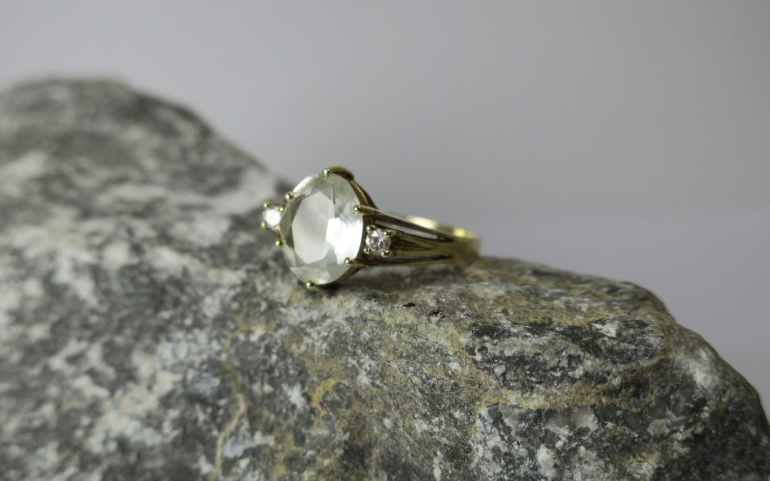 Vintage Ring / Damenring mit Bergkristall & 2x Brillant 585 / 14K Gold  RG 59