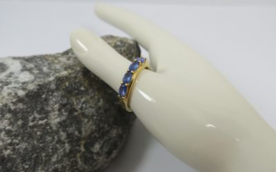 Ring / Damenring 750 / 18K Gold mit 4x Tansanit ? – Goldring