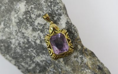 Art Deco Amethyst Ketten Anhänger 333 /8K Gold