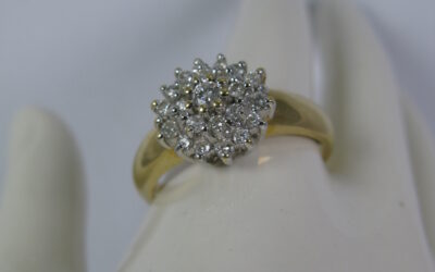 Blüten Ring / Diamantring / Damenring 23 Diamanten 0,45ct – 585 / 14K Gold