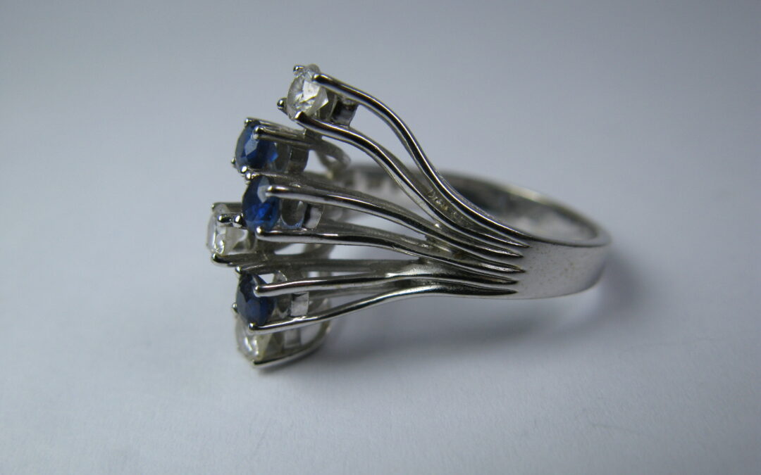 Damenring / Ring 585 / 14K Gold / Weißgold 3x Brillant 0.3ct 3x Saphir 0.24ct