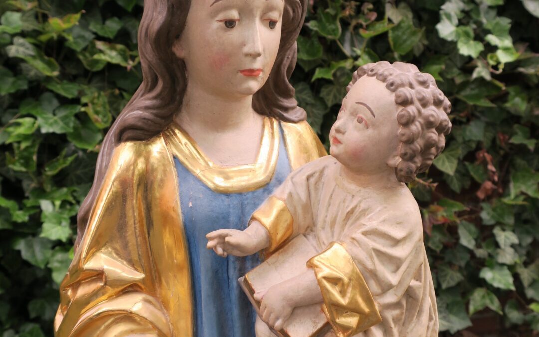 Madonna mit Krone & Jesuskind auf Mondsichel / Mondsichelmadonna Höhe 94 cm