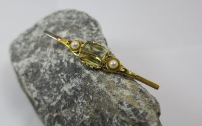 Vintage Stabnadel Brosche / Anstecknadel 585 / 14K Gold Amethyst & 2x Perle