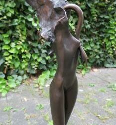 Bruni Bruno *1935 Figur / Skulptur Bronze – Ledo col Cigno / Leda mit dem Schwan