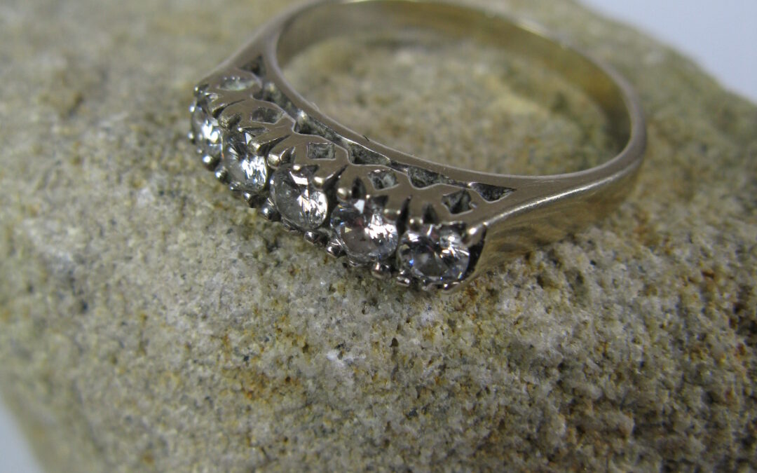 Ring / Damenring 5 Brillanten 0,5ct – 585 / 14K Gold / Weißgold – Brillantring