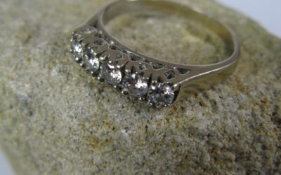 Ring / Damenring 5 Brillanten 0,5ct – 585 / 14K Gold / Weißgold – Brillantring