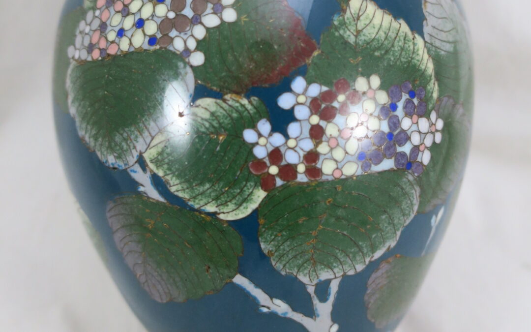 Antike Cloisonne Vase Japan Meiji ~ 1880 Email Hortensien / Schmetterlinge