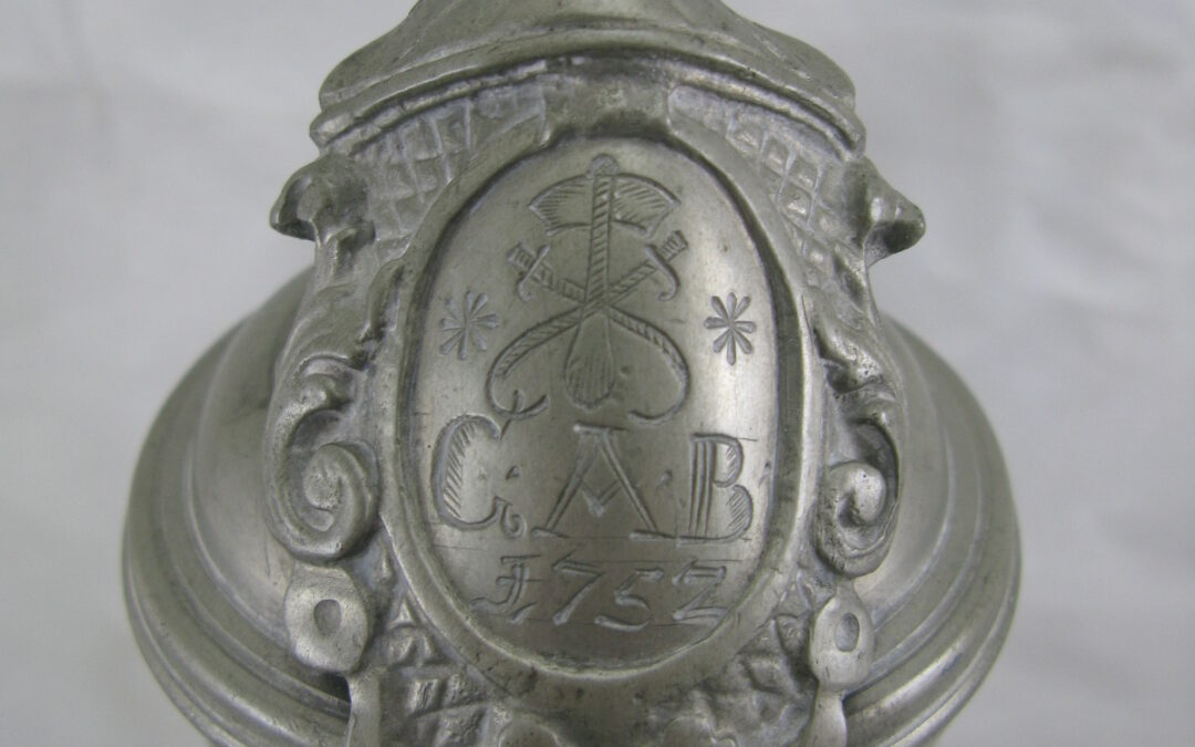 Antike Zinn Zunftstitze Böttcher „G•A•B 1752“ Plus Ferdinand Kilian Mergentheim ~1750