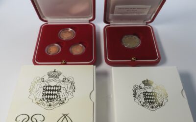 Monaco 2 Euro Münze 2010 – 1 , 2 , 5 Cent 2005 Münzen – Etui / Kapsel / Umkarton