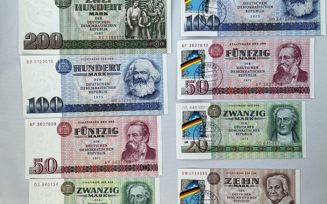 Sammlung DDR 12x Banknote / Geldschein 5 bis 500 Mark teils mit Briefmarke