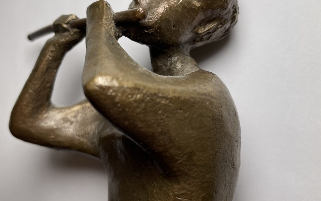 Eva de Maizière 1915-2003 Bronze Skulptur Figur Die Flötistin
