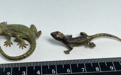 2x Wiener Bronze Miniatur – Eidechse / Salamander Feuersalamander ? ~ 1900