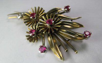 Rubin / Diamant Brosche 585 / 14K Gold Florale Form Blumen Blätter Handarbeit