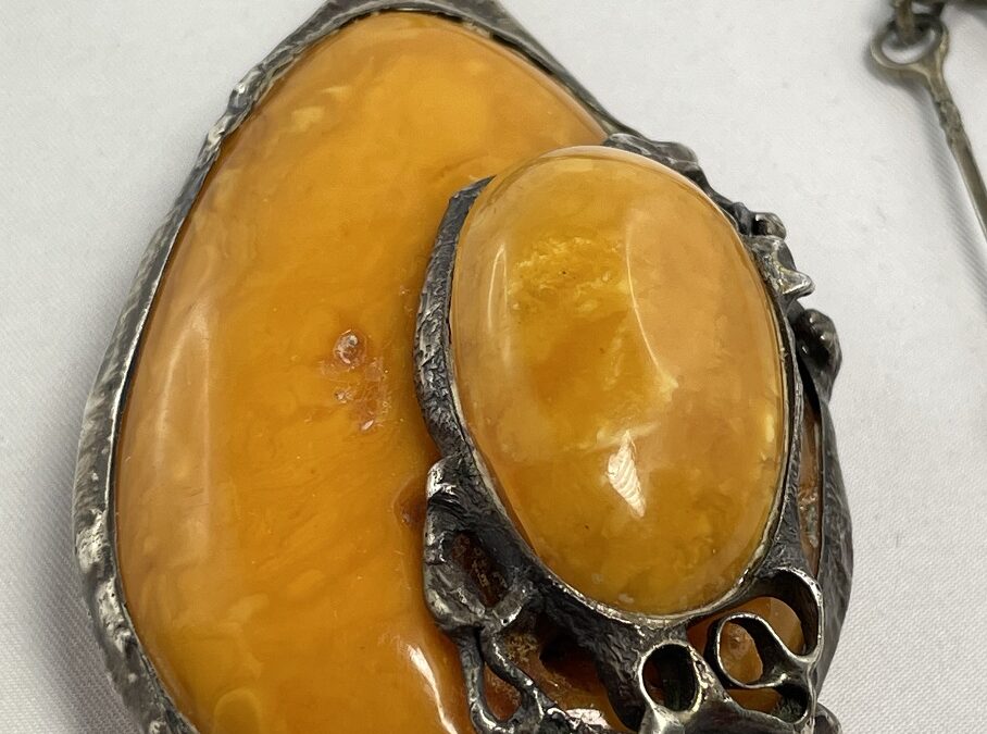 Vintage Collier / Halskette Silber Bernstein Anhänger – 56,8 Gramm – Amber