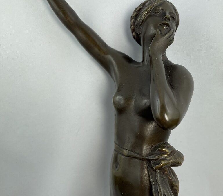 Fackelträgerin Frau Mädchen Akt Bronze Figur Skulptur – Grundmann 1900 ? –