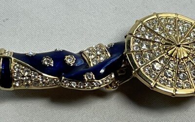 Vintage Attwood and Sawyer Brosche Geisha Mädchen Emailliert Swarovski Kristall