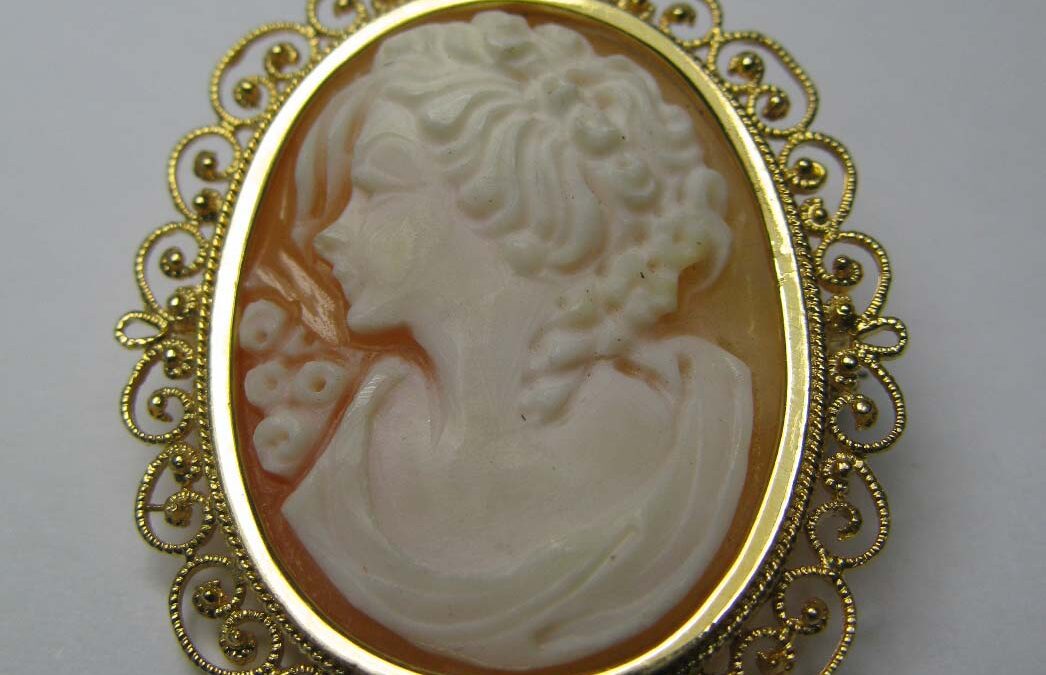 Anhänger / Brosche Gemme Portrait Frau / Mädchen / Dame 750 / 18K Gold