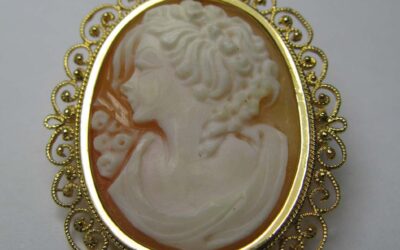 Anhänger / Brosche Gemme Portrait Frau / Mädchen / Dame 750 / 18K Gold