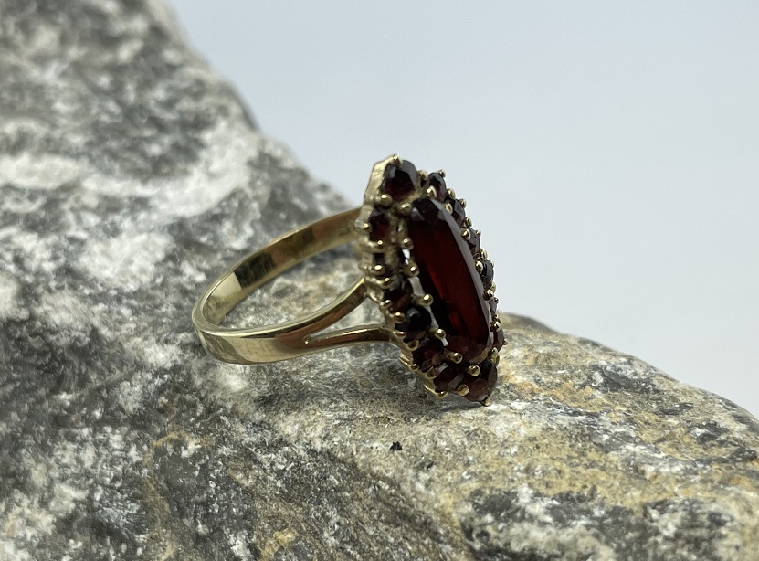 Vintage Granatring / Granat Blumen Blüten Ring 333 / 8kt Gold Böhmen Handarbeit