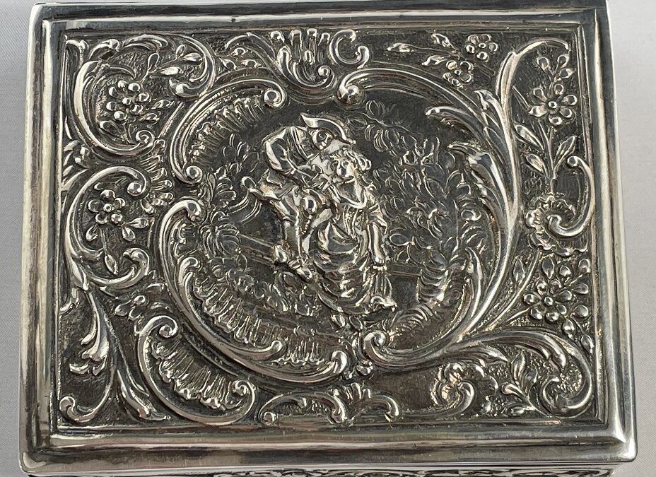 Deckeldose / Dose 800 Silber Karl Söhnlein & Söhne Hanau Silberdose Blumen Rosen